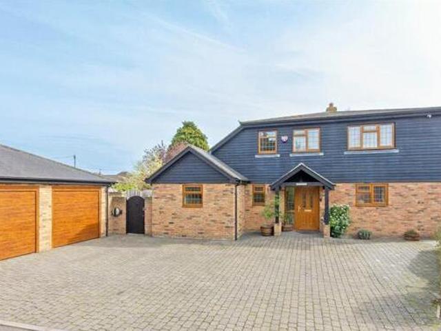 House for sale in Oad Street, Kent