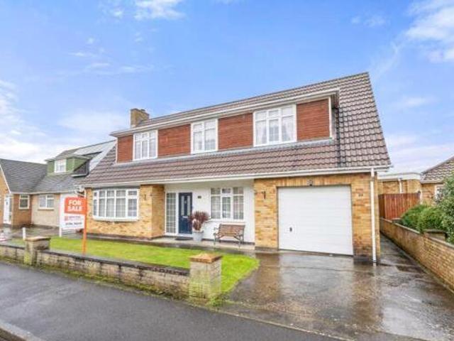House for sale in Seacroft, Belleau