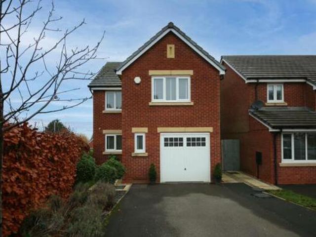 House for sale in Roby Mill, Lancashire