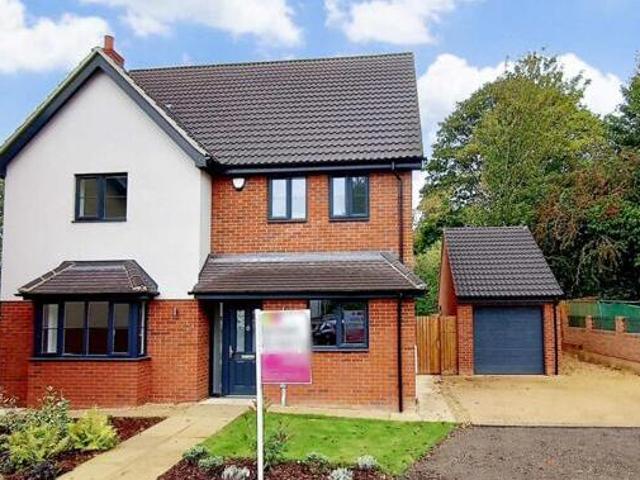 House for sale in Pouchen End, Hertfordshire