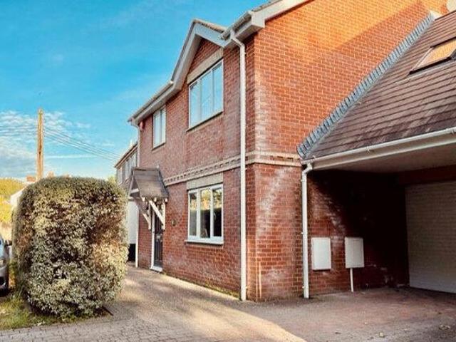 House for sale in Barton Stacey, Hampshire
