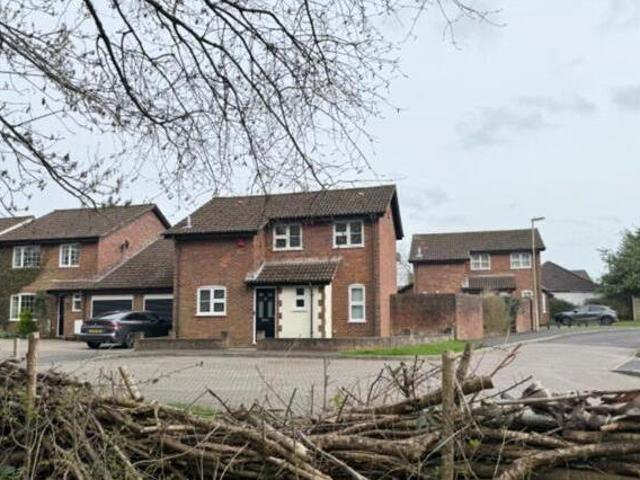 House for sale in Barton Stacey, Hampshire