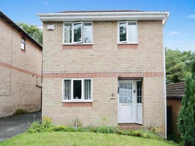 House for sale in Northampton, Northamptonshire