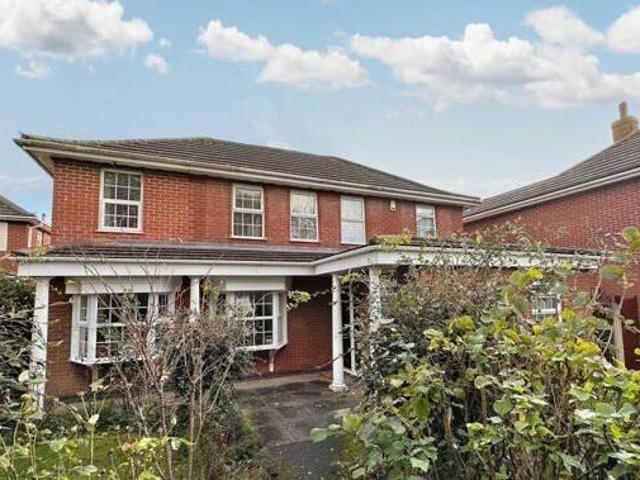 House for sale in Camp Hill, Warwickshire