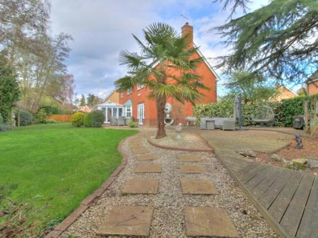 Farm for sale in Northampton, Northamptonshire