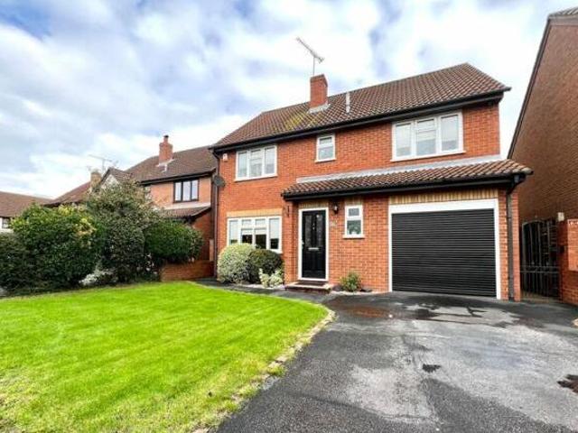 House for sale in Lyons, Greater London