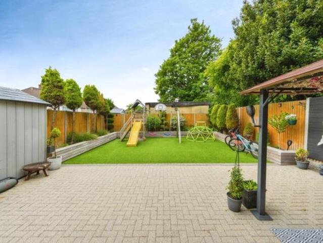 Farm for sale in Luton