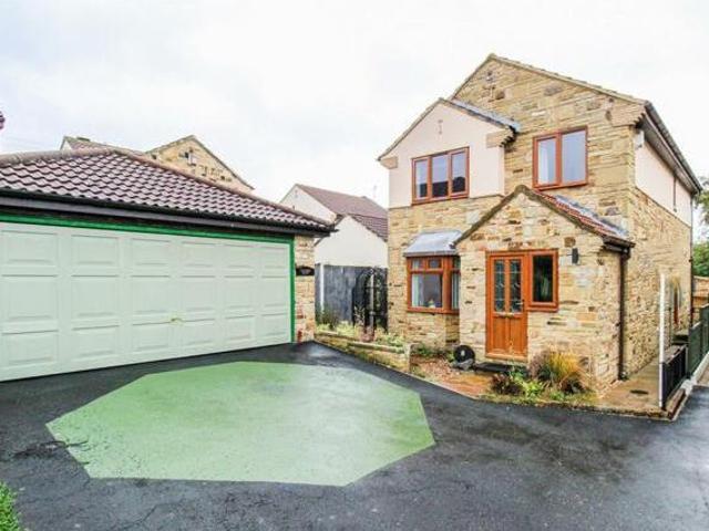 House for sale in Stanley
