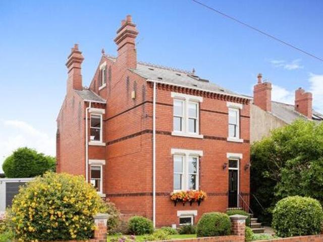 House for sale in Stanley
