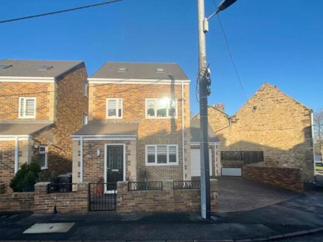 House for sale in Stanley