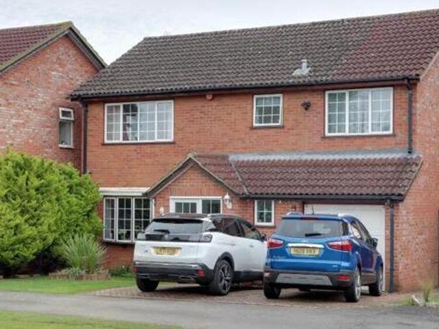 House for sale in Broadwater, Shephall