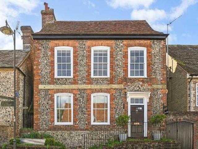House for sale in Horsham, West Sussex