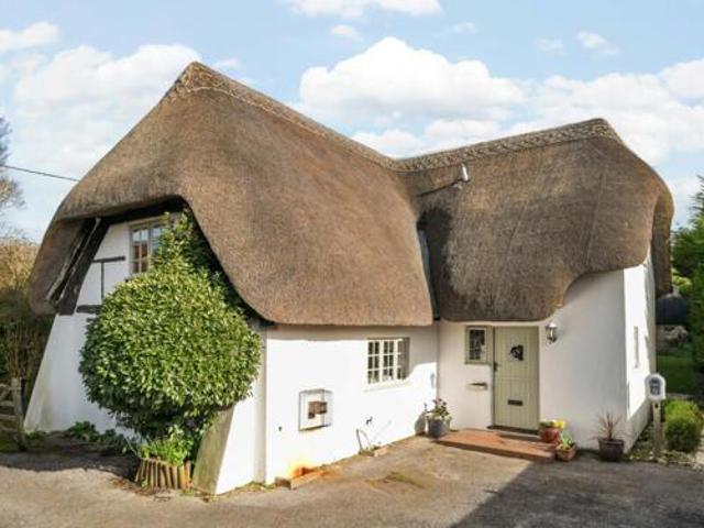 House for sale in Barton Stacey, Hampshire