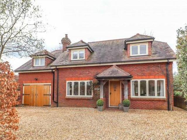 House for sale in Barton Stacey, Hampshire