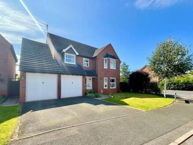 House for sale in Stone, Baswich
