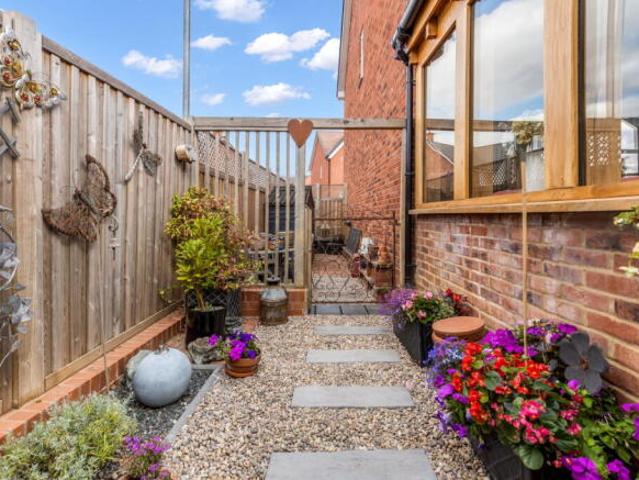 Farm for sale in Northampton, Northamptonshire