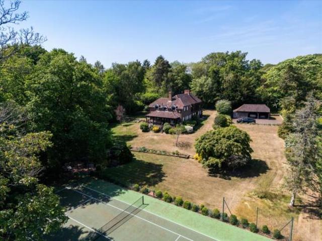 Property for sale in Sevenoaks, The Butts