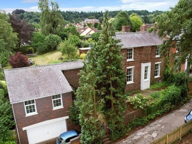 House for sale in Stourbridge, West Midlands