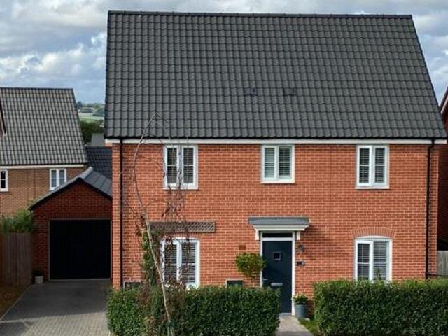 House for sale in Chelmondiston, Suffolk