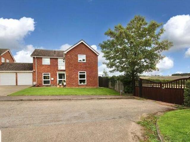 House for sale in Chelmondiston, Suffolk