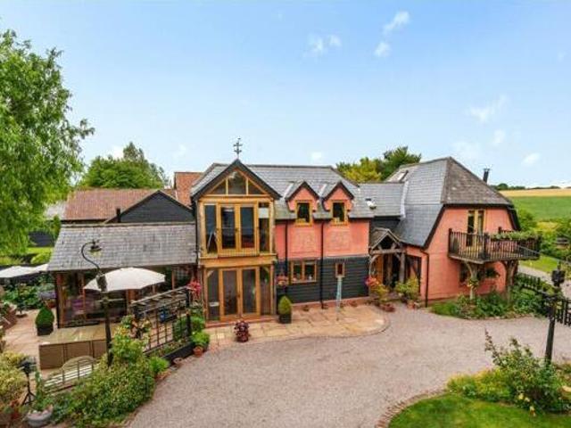 House for sale in Chelmondiston, Suffolk