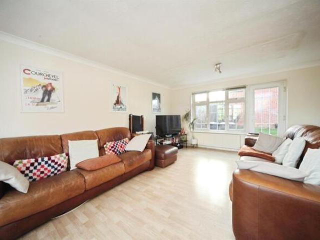 Farm for sale in Spring Park, Luton