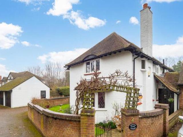 House for sale in Sutton Green, Woking