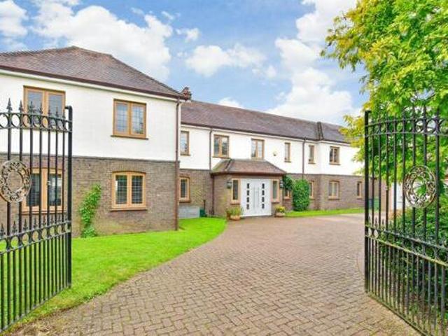 House for sale in Lyons, Greater London