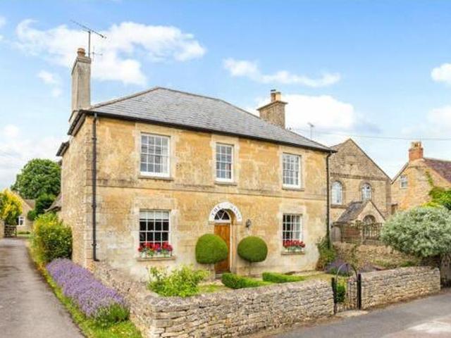 House for sale in Swindon