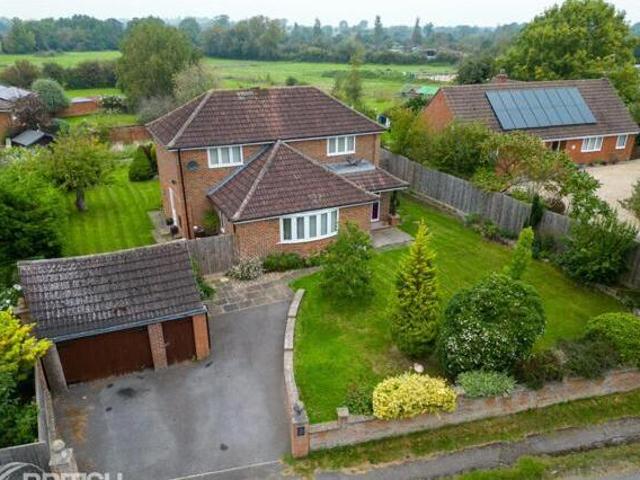 House for sale in Swindon