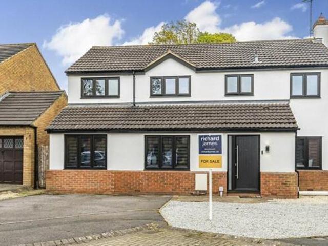 House for sale in Swindon