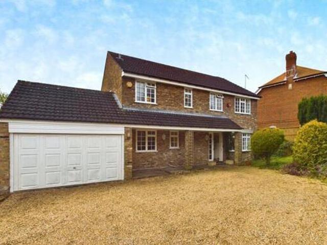 House for sale in Tadley, Basingstoke and Deane