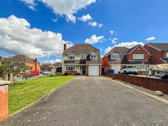 House for sale in Kettlebrook, Staffordshire