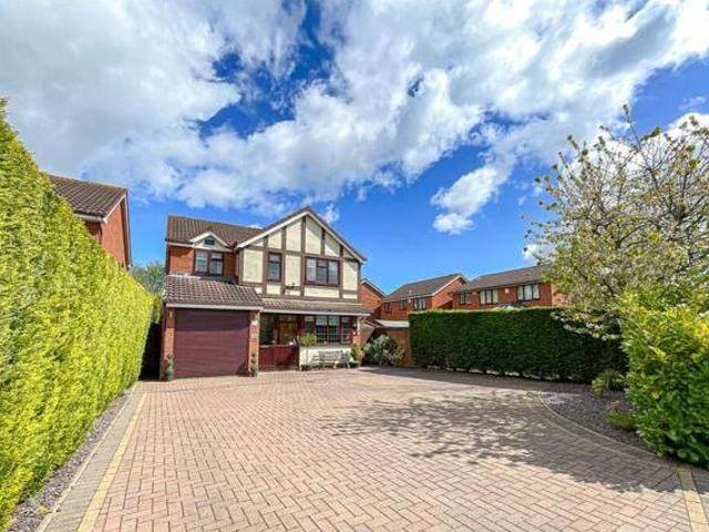 House for sale in Kettlebrook
