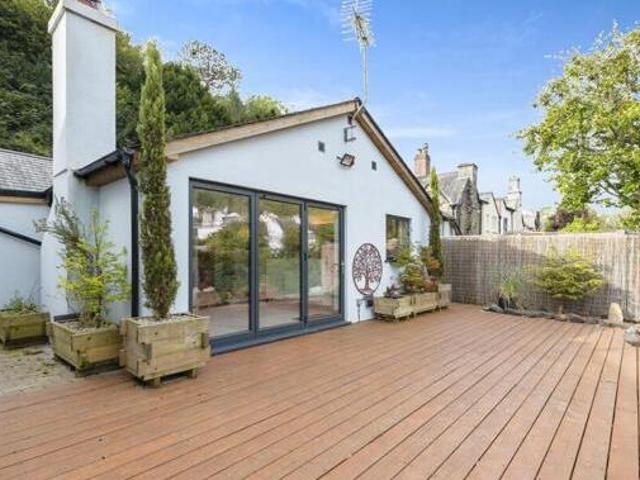 House for sale in Weir Quay, Devon