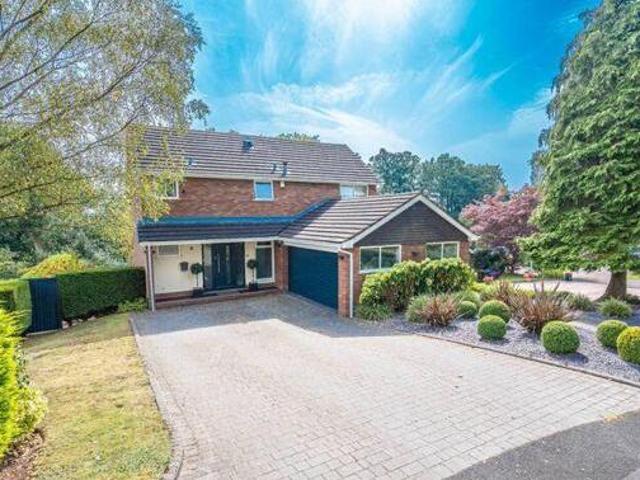 House for sale in Tettenhall, West Midlands