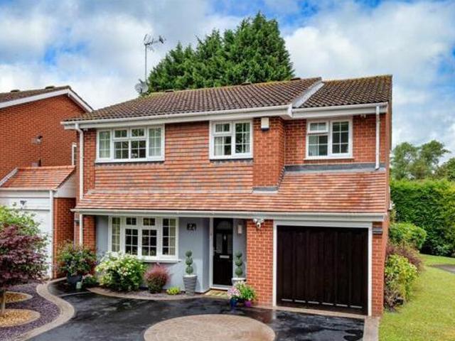 House for sale in Tettenhall, West Midlands