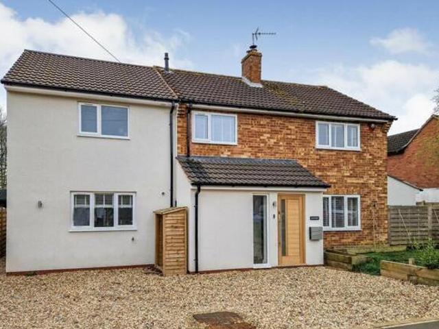 House for sale in Tewkesbury, Pamington