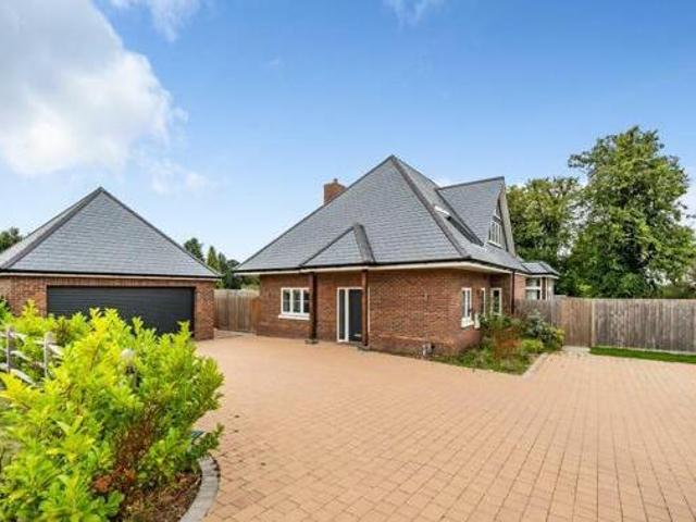 House for sale in Thatcham, West Berkshire