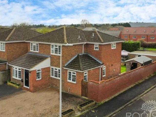 House for sale in Thatcham, West Berkshire