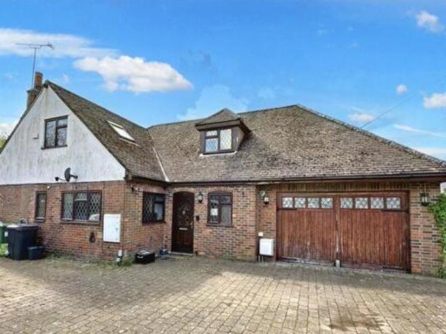House for sale in Thatcham, West Berkshire