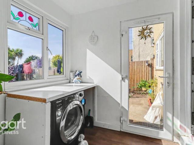 Farm for sale in Sheerness, Oad Street