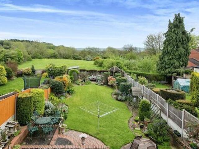 House for sale in Dixons Green, Dudley