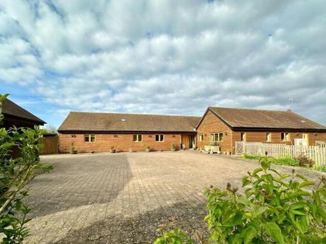 House for sale in Pouchen End, Hertfordshire