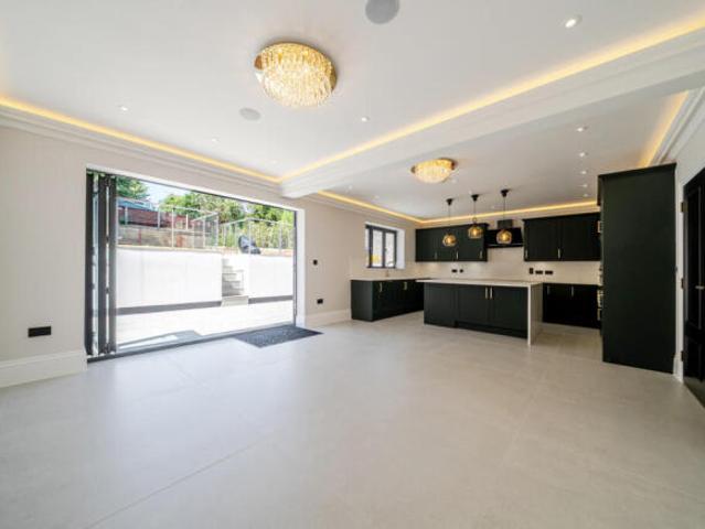 Farm for sale in Orpington, Greater London