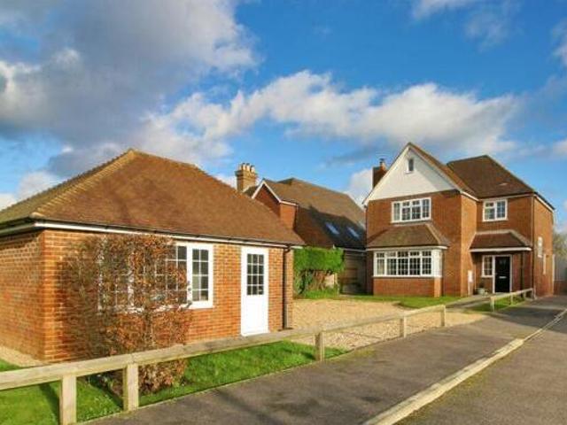 House for sale in Uckfield, Cross In Hand