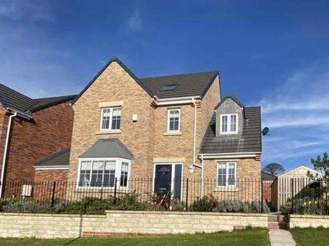 House for sale in Froggatt, East Midlands