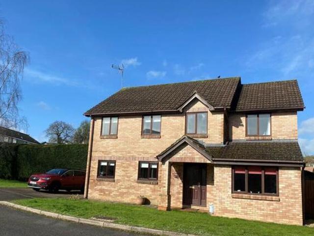 House for sale in Llanbadoc, Wales
