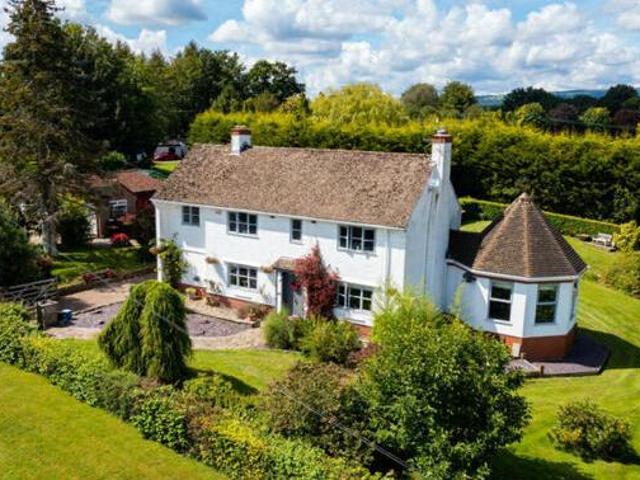 House for sale in Llanbadoc, Wales