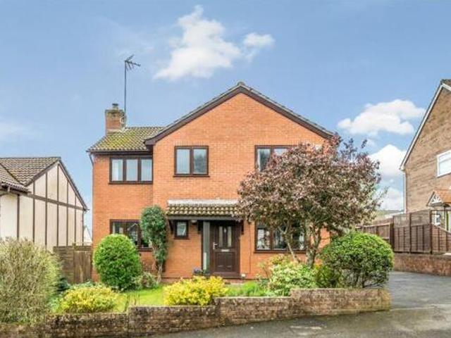 House for sale in Llanbadoc, Wales